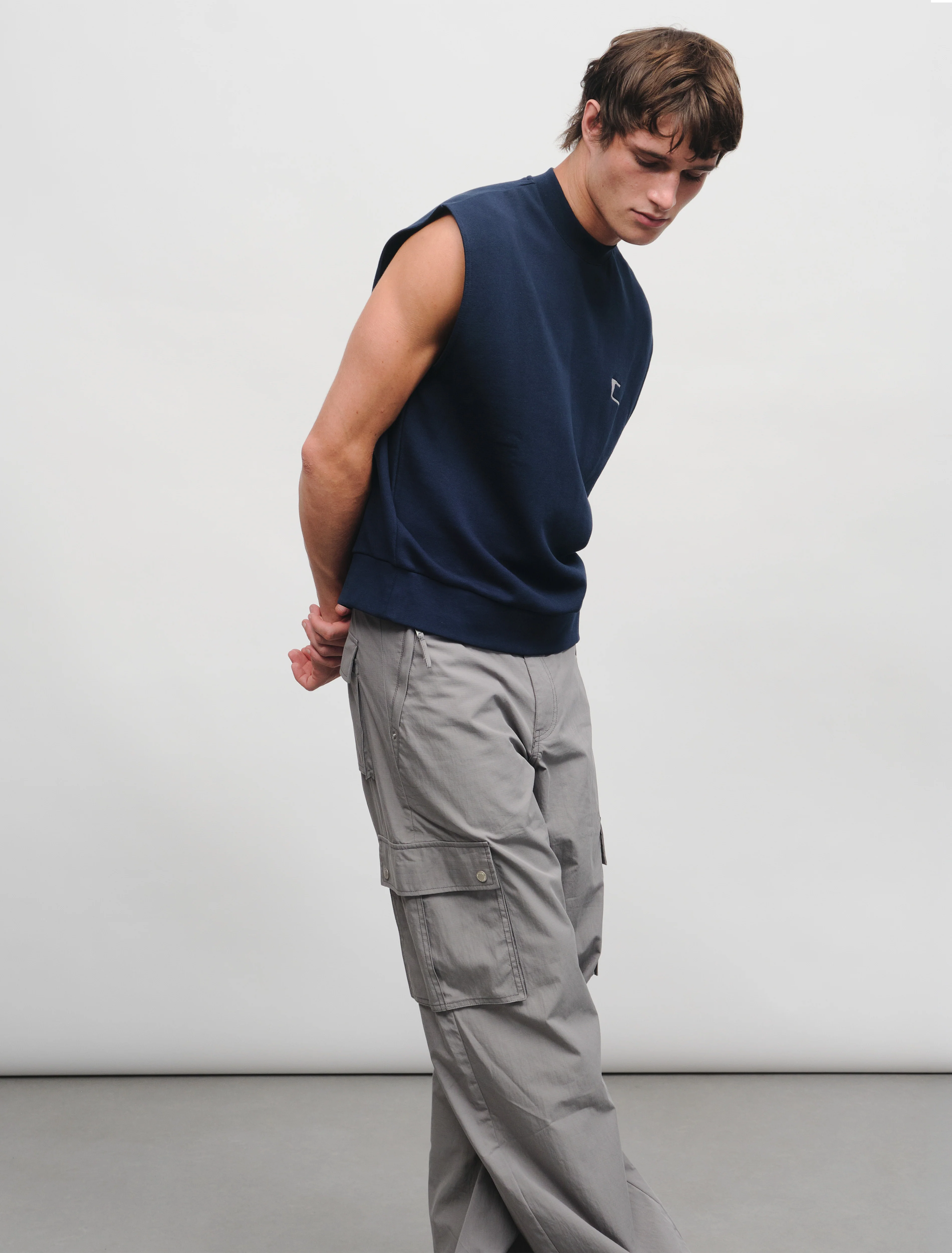 Ferro Vest in Navy - Image 4