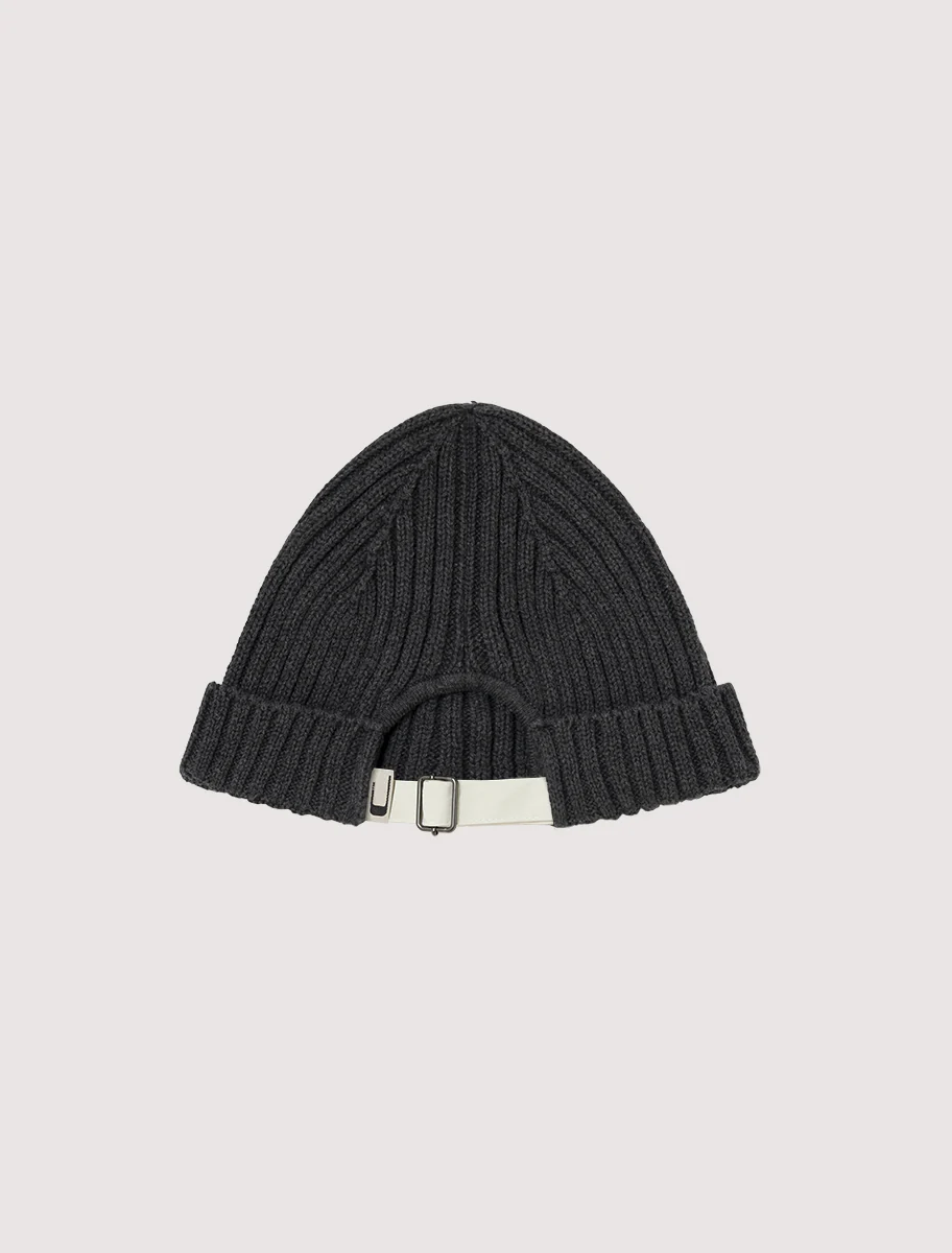 Oria Beanie in Grey - Image 3