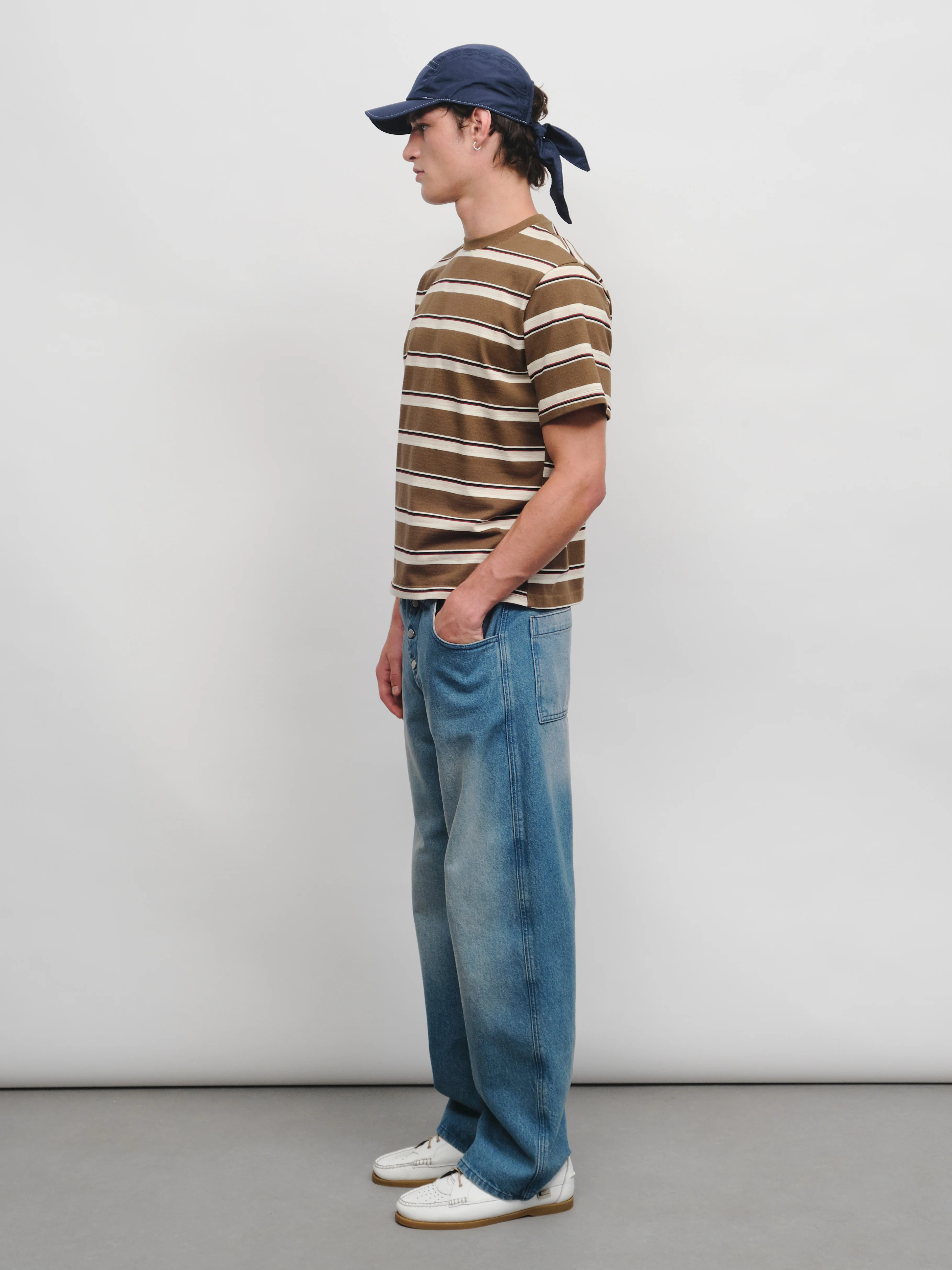 Parker T-Shirt in Brown - Image 4